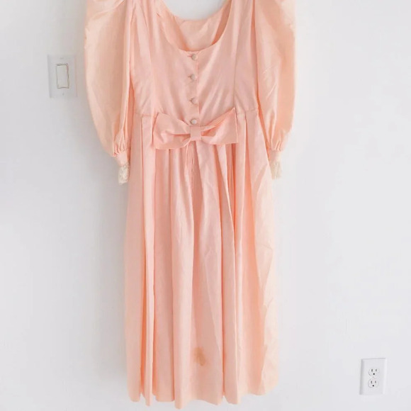 Vintage Peach 80's Prom Dress with Puff Sleeve - Picture 13 of 16